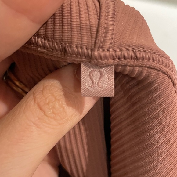 Lululemon Power Pivot Ribbed Tank - Picture 4 of 4